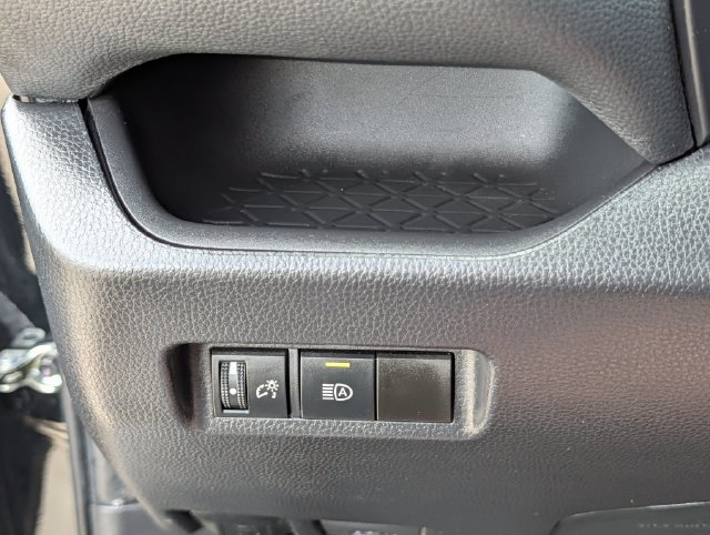 Used 2024 Toyota RAV4 XLE FWD image 23