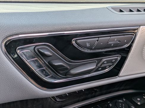Used 2020 Lincoln Navigator L Reserve w/ Equipment Group 208A Reserve AWD/4WD image 24