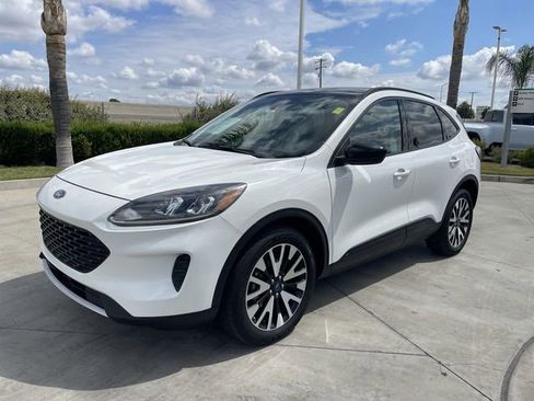 Used 2020 Ford Escape SE Sport AWD/4WD image 4