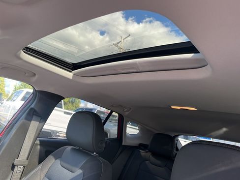 New 2026 Chevrolet Trax LT w/ Sunroof Package FWD image 23