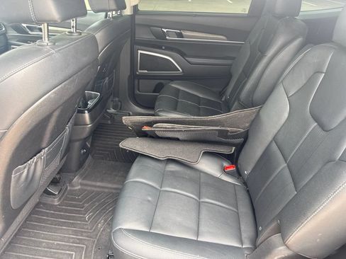 Used 2022 Kia Telluride EX w/ EX Premium Package FWD image 15