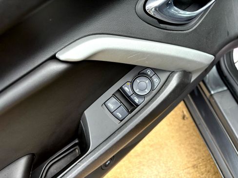 Used 2017 Chevrolet Camaro LT image 10