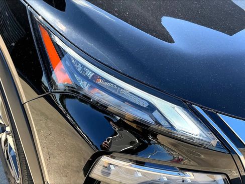 Certified 2023 Nissan Rogue SL w/ SL Premium Package image 27