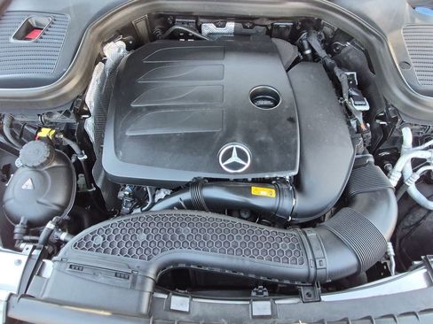 Used 2022 Mercedes-Benz GLC 300 image 25