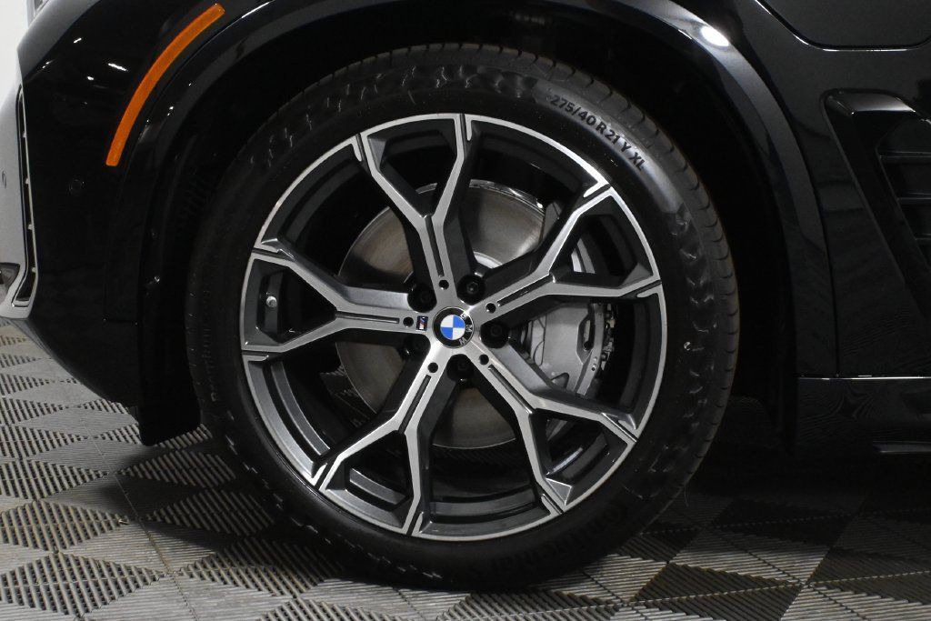 Used 2026 BMW X5 xDrive50e w/ M Sport Package AWD/4WD image 12