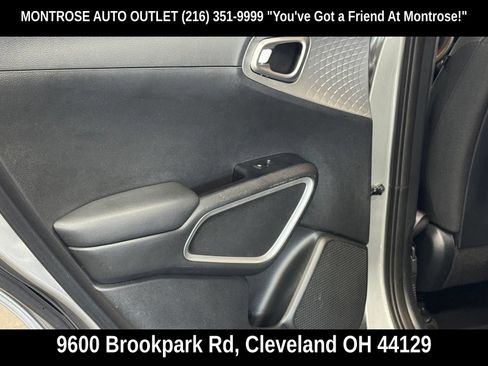 Used 2024 Kia Soul LX w/ Option Group 015 FWD image 36