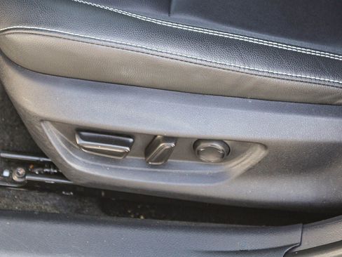 Used 2025 Toyota Camry SE w/ Convenience Package FWD image 24