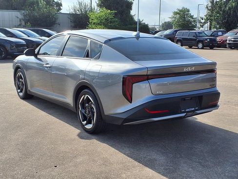 Certified 2025 Kia K4 EX FWD image 2