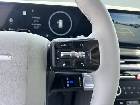 New 2026 Hyundai Santa Fe Limited FWD image 32