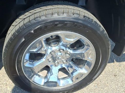 Used 2021 RAM 1500 Big Horn AWD/4WD image 17