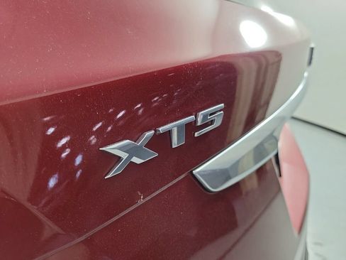 Certified 2023 Cadillac XT5 Luxury FWD image 5