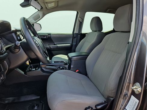 Used 2019 Toyota Tacoma SR w/ SR Convenience Package RWD image 13