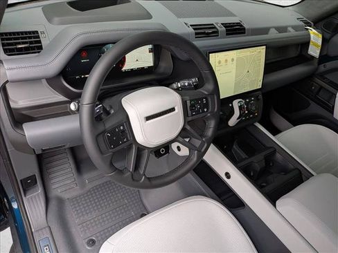 New 2026 Land Rover Defender 110 OCTA AWD/4WD image 3