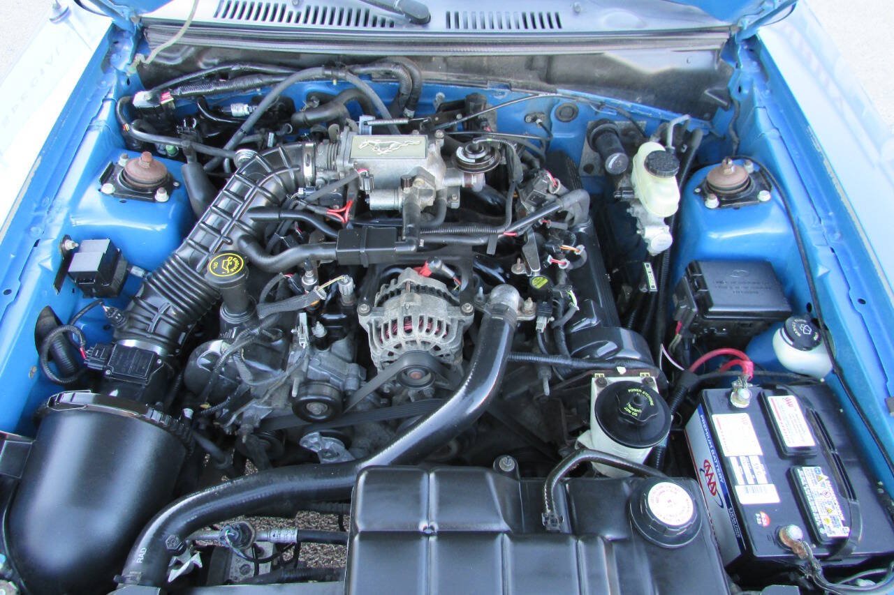 Used 2000 Ford Mustang GT RWD image 19