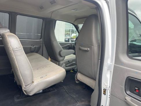 Used 2023 Chevrolet Express 3500 LS image 38