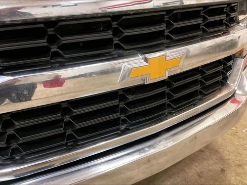 Used 2017 Chevrolet Silverado 1500 LT w/ All Star Edition AWD/4WD image 29