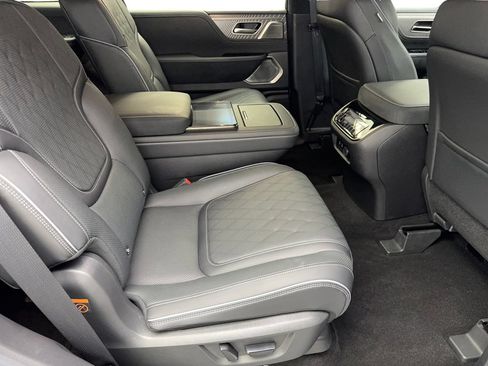 Used 2025 INFINITI QX80 Autograph AWD/4WD image 41