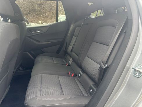 Used 2025 Chevrolet Equinox LT FWD image 37