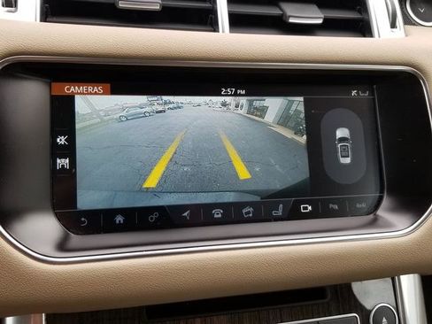 Used 2017 Land Rover Range Rover Sport HSE image 16