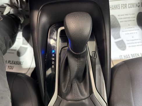Used 2023 Toyota Corolla LE image 31