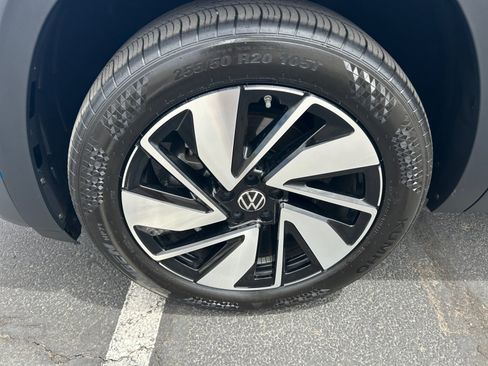 Certified 2026 Volkswagen Atlas SE FWD image 25