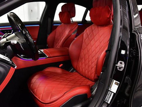 Used 2025 Mercedes-Benz S 580 4MATIC Sedan image 27
