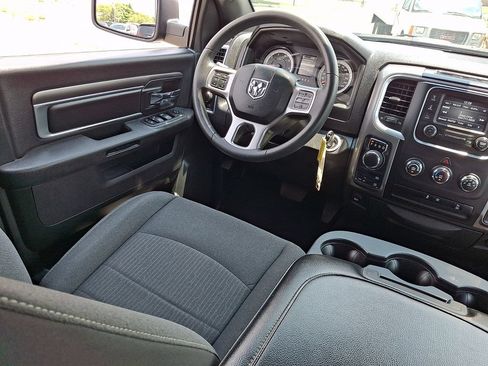 Used 2024 RAM 1500 Warlock AWD/4WD image 15