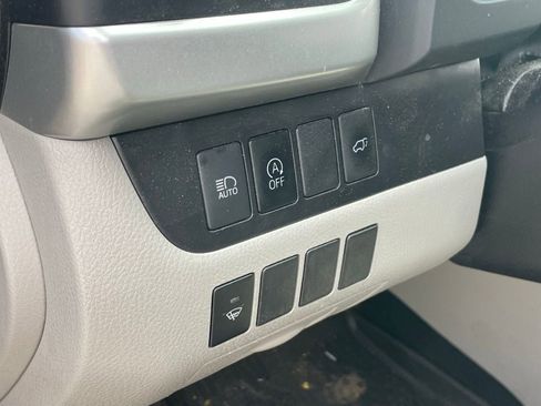 Used 2018 Toyota Highlander XLE image 8