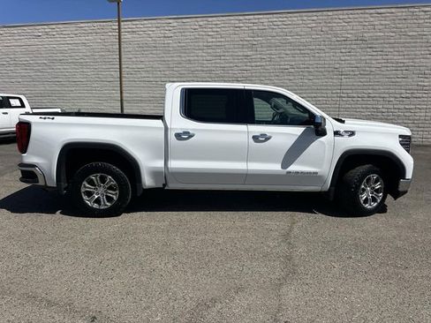 Used 2025 GMC Sierra 1500 SLT AWD/4WD image 3