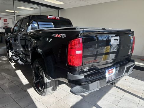 Used 2021 Chevrolet Colorado LT w/ Redline Special Edition image 23