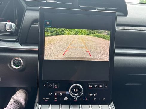 Certified 2025 GMC Terrain Elevation AWD/4WD image 32