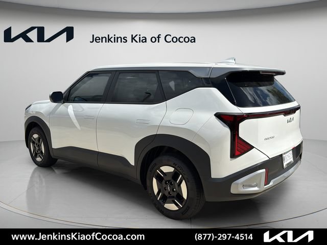 Certified 2027 Kia Seltos LX FWD image 8