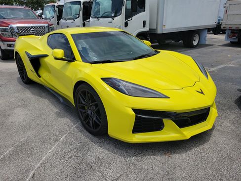 Used 2023 Chevrolet Corvette Z06 w/ Stealth Interior Trim Package RWD image 1