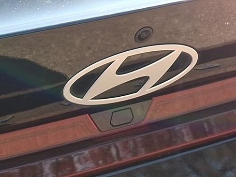 Used 2024 Hyundai Elantra SEL image 33