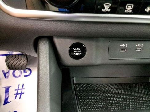 Certified 2026 Nissan Rogue SV FWD image 19