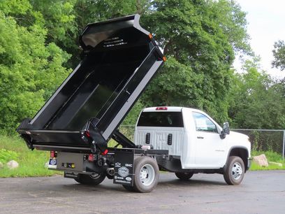 New 2025 Chevrolet Silverado 3500 W/T w/ WT Convenience Package