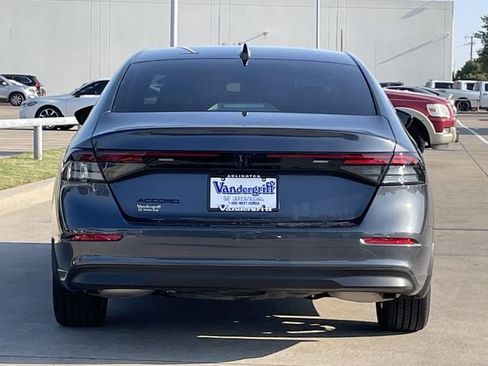 Used 2025 Honda Accord LX image 5
