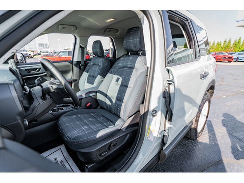 Used 2024 Ford Bronco Sport Heritage w/ Heritage Convenience Package image 8