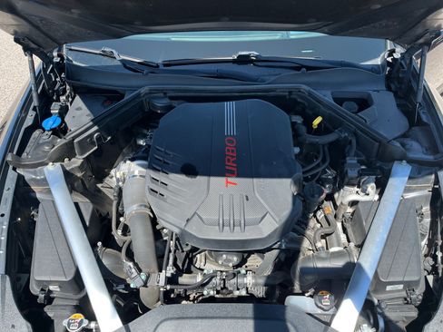 Used 2021 Kia Stinger GT2 RWD image 9
