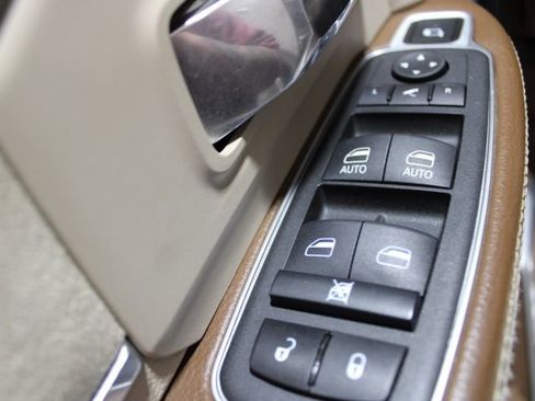 Used 2022 RAM 3500 Laramie image 11