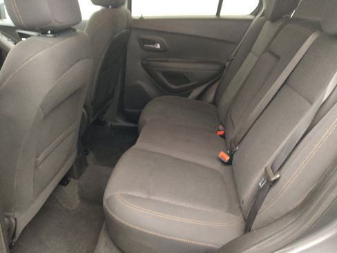 Used 2020 Chevrolet Trax LS w/ Tint and Cruise Package image 18