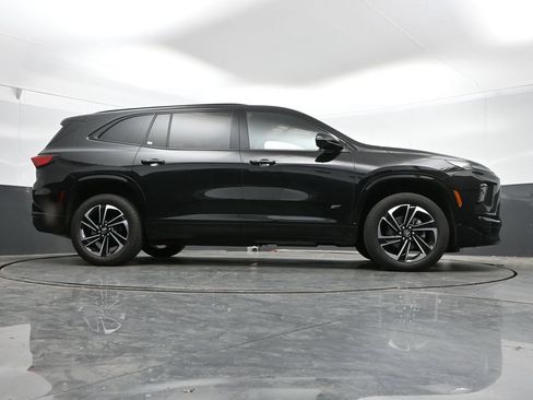 Used 2025 Buick Enclave Sport Touring AWD/4WD image 43
