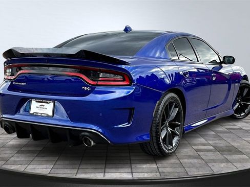 Used 2022 Dodge Charger R/T w/ Performance Handling Group image 2