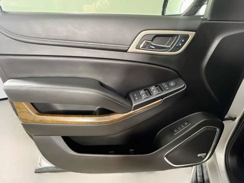 Used 2019 GMC Yukon Denali w/ Open Road Package AWD/4WD image 34