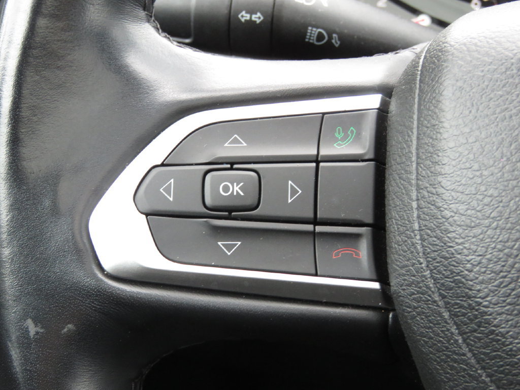 Used 2022 Jeep Compass Latitude w/ Sun and Sound Group AWD/4WD image 22