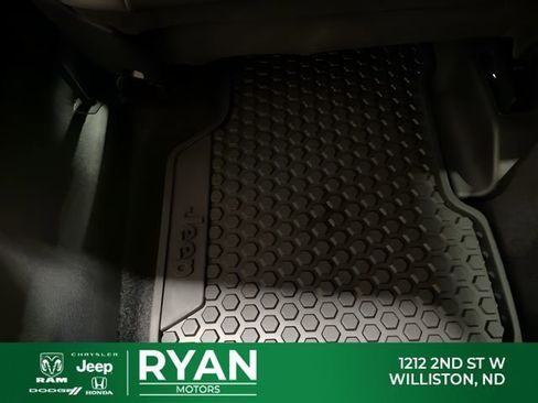 Used 2026 Jeep Compass Trailhawk AWD/4WD image 22