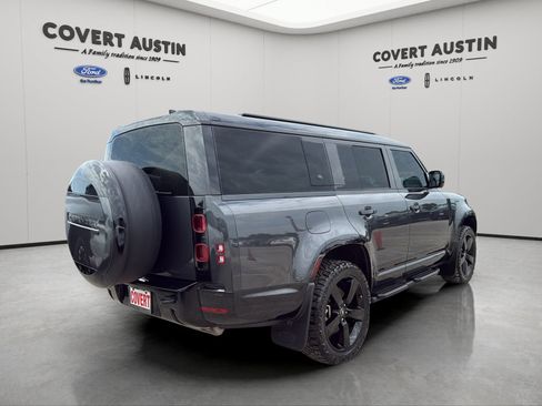 Used 2024 Land Rover Defender 130 X-Dynamic SE AWD/4WD image 6
