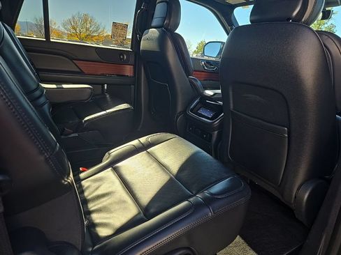 Used 2024 Lincoln Navigator L 4WD image 29
