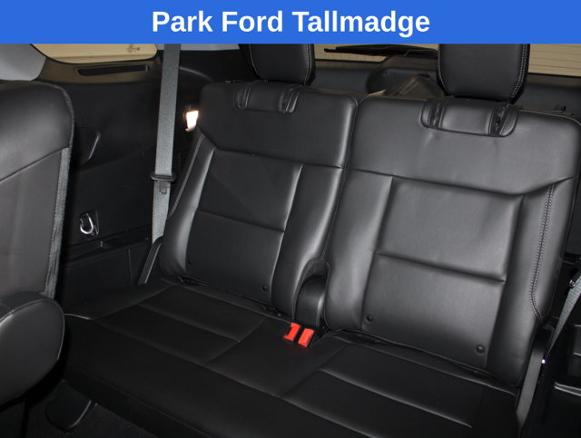 Used 2023 Ford Explorer XLT w/ Equipment Group 202A AWD/4WD image 28