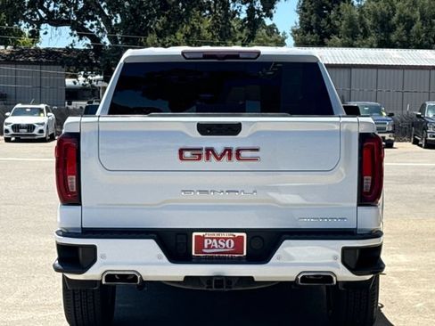 Used 2022 GMC Sierra 1500 Denali AWD/4WD image 4